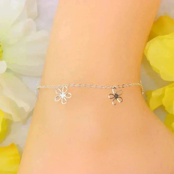 "Minimalist Anklet, Sleek & Modern Design, Women’s Fashion, YC110213-A - Picture 3 of 10